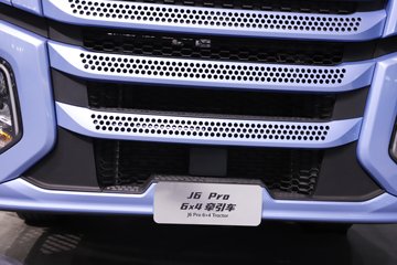 һ�����J6 PRO LNG 600���� 6X4 һ�����12�� AMT�Զ��� ǣ����ͼƬ