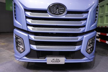 һ�����J6 PRO LNG 600���� 6X4 һ�����12�� AMT�Զ��� ǣ����ͼƬ