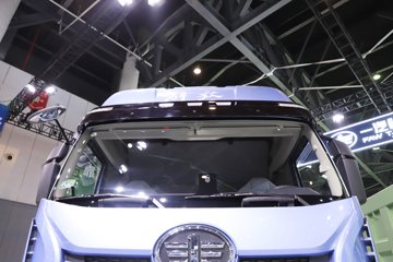 һ�����J6 PRO LNG 600���� 6X4 һ�����12�� AMT�Զ��� ǣ����ͼƬ