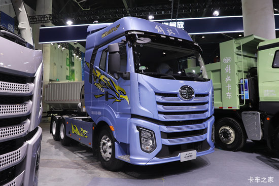 һ�����J6 PRO LNG 600���� 6X4 һ�����12�� AMT�Զ��� ǣ����