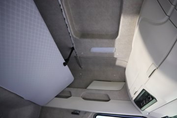 һ�����J6 PRO LNG 600���� 6X4 һ�����12�� AMT�Զ��� ǣ����ͼƬ