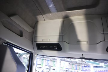 һ�����J6 PRO LNG 600���� 6X4 һ�����12�� AMT�Զ��� ǣ����ͼƬ