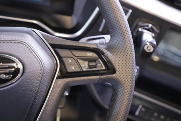 һ�����J6 PRO LNG 600���� 6X4 һ�����12�� AMT�Զ��� ǣ����ͼƬ