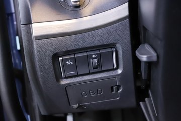 һ�����J6 PRO LNG 600���� 6X4 һ�����12�� AMT�Զ��� ǣ����ͼƬ