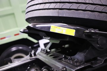 һ�����J6 PRO LNG 600���� 6X4 һ�����12�� AMT�Զ��� ǣ����ͼƬ