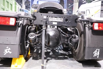 һ�����J6 PRO LNG 600���� 6X4 һ�����12�� AMT�Զ��� ǣ����ͼƬ