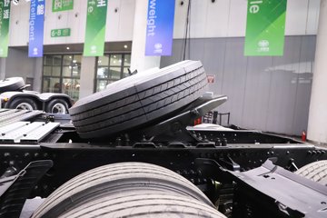 һ�����J6 PRO LNG 600���� 6X4 һ�����12�� AMT�Զ��� ǣ����ͼƬ