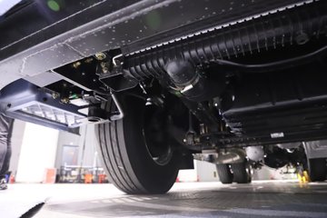 һ�����J6 PRO LNG 600���� 6X4 һ�����12�� AMT�Զ��� ǣ����ͼƬ