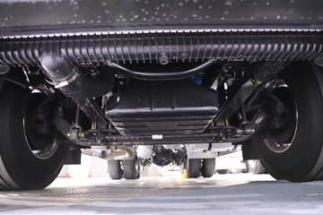 һ�����J6 PRO LNG 600���� 6X4 һ�����12�� AMT�Զ��� ǣ����ͼƬ