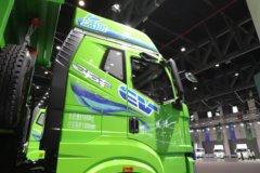 解放J6P 重载Pro版 8X4 8米纯电动自卸车 宁德时代600kWh