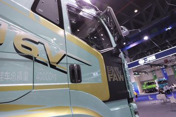 һ����� J6V�ؿ� �캽�� 640���� 6X4 AMT�Զ���ǣ����(Һ��)ͼƬ