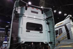 一汽解放 J6V重卡 领航版 640马力 6X4 AMT自动档牵引车(液缓) 一汽解放 J6V重卡 领航版 640马力 6X4 AMT自动档牵引车(液缓)