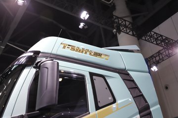 һ����� J6V�ؿ� �캽�� 640���� 6X4 AMT�Զ���ǣ����(Һ��)ͼƬ