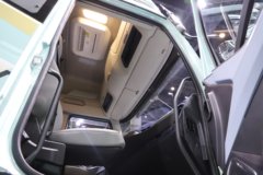 一汽解放 J6V重卡 领航版 640马力 6X4 AMT自动档牵引车(液缓) 一汽解放 J6V重卡 领航版 640马力 6X4 AMT自动档牵引车(液缓)