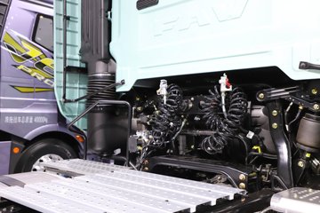 һ����� J6V�ؿ� �캽�� 640���� 6X4 AMT�Զ���ǣ����(Һ��)ͼƬ