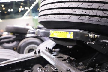 һ����� J6V�ؿ� �캽�� 640���� 6X4 AMT�Զ���ǣ����(Һ��)ͼƬ