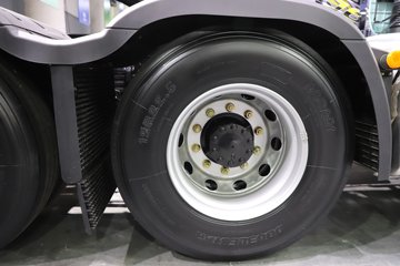 һ����� J6V�ؿ� �캽�� 640���� 6X4 AMT�Զ���ǣ����(Һ��)ͼƬ