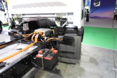 解放 虎6G 标载版 4.16米单排纯电动厢式轻卡 宁德时代100.07kWh