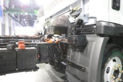 解放虎6G 复合版 4.16米单排纯电动厢式轻卡 宁德时代120.27kWh