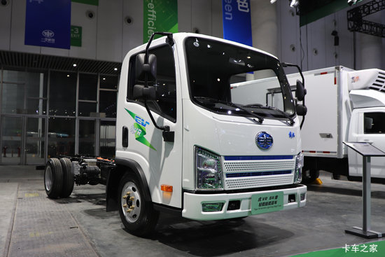 ��Ż�VR ���ذ� 3.82�׵��Ŵ��綯�����Ῠ ����63.75kWh