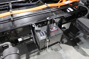 ��Ż�VR ���ذ� 3.82�׵��Ŵ��綯�����Ῠ ����63.75kWhͼƬ