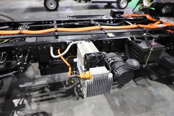 ��Ż�VR ���ذ� 3.82�׵��Ŵ��綯�����Ῠ ����63.75kWhͼƬ