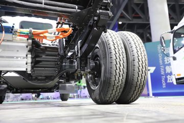 ��Ż�VR ���ذ� 3.82�׵��Ŵ��綯�����Ῠ ����63.75kWhͼƬ