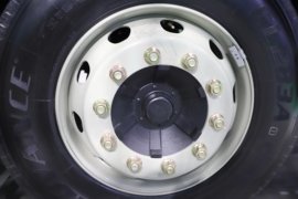 解放J6L&nbsp;电动载货车底盘图片