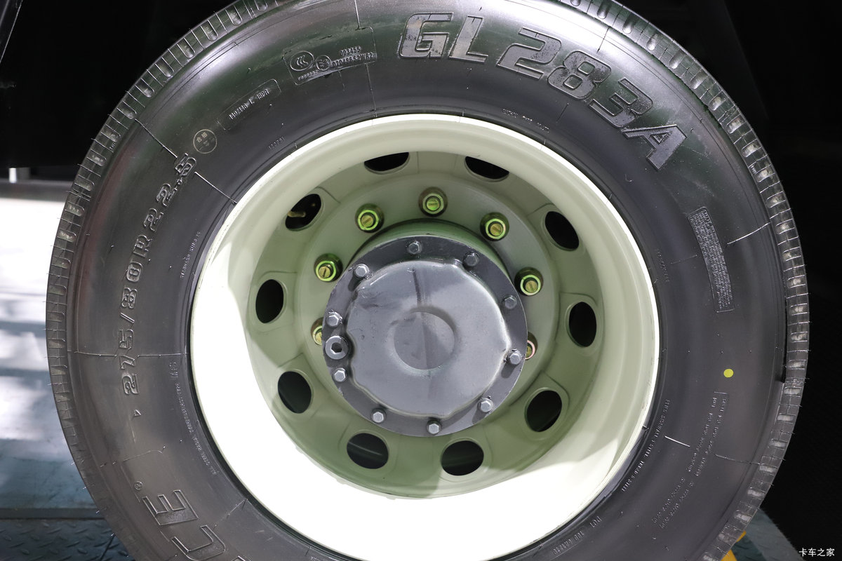 【图】解放J6L 4X2 9.6米纯电动厢式载货车 宁德时代310kWh_实拍图片_4133151_卡车之家