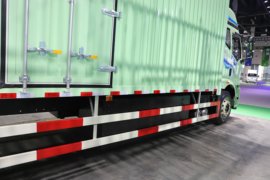 解放J6L&nbsp;电动载货车上装图片