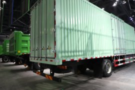 解放J6L&nbsp;电动载货车上装图片