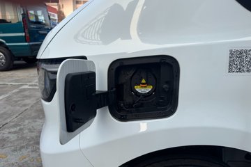 �������� E��˳ 2025�� ä���� 3T 2�� 5.185�״��綯����Ͷ���ջ���41.86kWhͼƬ