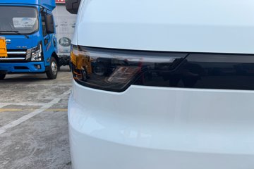 �������� E��˳ 2025�� ä���� 3T 2�� 5.185�״��綯����Ͷ���ջ���41.86kWhͼƬ