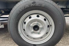 江铃汽车 E福顺 2025款 盲窗版 3T 2座 5.185米纯电动中轴低顶封闭货车41.86kWh 江铃汽车 E福顺 2025款 盲窗版 3T 2座 5.185米纯电动中轴低顶封闭货车41.86kWh