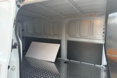 江铃汽车 E福顺 2025款 盲窗版 3T 2座 5.185米纯电动中轴低顶封闭货车41.86kWh 江铃汽车 E福顺 2025款 盲窗版 3T 2座 5.185米纯电动中轴低顶封闭货车41.86kWh