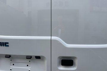 �������� E��˳ 2025�� ä���� 3T 2�� 5.185�״��綯����Ͷ���ջ���41.86kWhͼƬ