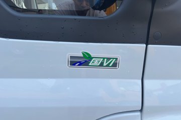 ����������˳ 2023�� ������ 2.0T���� 146���� 3���Զ��ӳ����и߶���ջ���ͼƬ