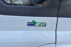 江铃汽车福顺 2023款 商运型 2.0T柴油 146马力 3座自动加长轴中高顶封闭货车