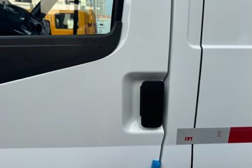 ����������˳ 2023�� ������ 2.0T���� 146���� 3���Զ��ӳ����и߶���ջ���ͼƬ