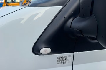 ����������˳ 2023�� ������ 2.0T���� 146���� 3���Զ��ӳ����и߶���ջ���ͼƬ