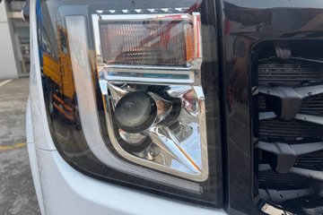 ����������˳ 2023�� ������ 2.0T���� 146���� 3���Զ��ӳ����и߶���ջ���ͼƬ