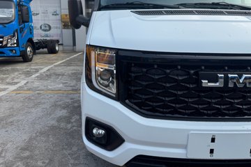 ����������˳ 2023�� ������ 2.0T���� 146���� 3���Զ��ӳ����и߶���ջ���ͼƬ