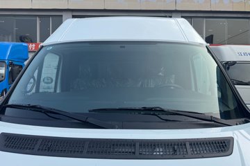 ����������˳ 2023�� ������ 2.0T���� 146���� 3���Զ��ӳ����и߶���ջ���ͼƬ