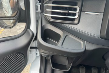 ����������˳ 2023�� ������ 2.0T���� 146���� 3���Զ��ӳ����и߶���ջ���ͼƬ