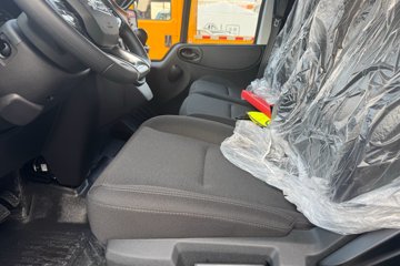 ����������˳ 2023�� ������ 2.0T���� 146���� 3���Զ��ӳ����и߶���ջ���ͼƬ