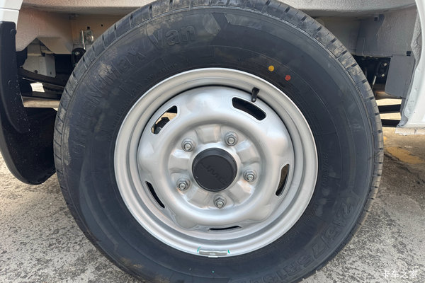 江铃福顺欢迎莅临赏鉴最低9.98万 可试乘试驾