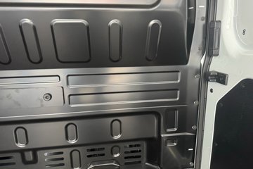 ����������˳ 2023�� ������ 2.0T���� 146���� 3���Զ��ӳ����и߶���ջ���ͼƬ