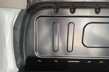 ����������˳ 2023�� ������ 2.0T���� 146���� 3���Զ��ӳ����и߶���ջ���ͼƬ