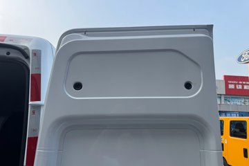 ����������˳ 2023�� ������ 2.0T���� 146���� 3���Զ��ӳ����и߶���ջ���ͼƬ