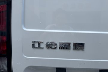 ����������˳ 2023�� ������ 2.0T���� 146���� 3���Զ��ӳ����и߶���ջ���ͼƬ